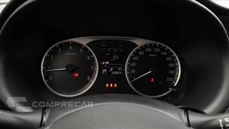 KICKS PLAY 1.6 16V FLEXSTART SENSE XTRONIC