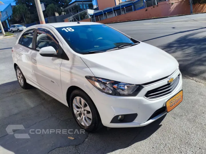 Onix Hatch 1.4 4P FLEX LT