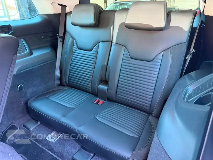 Commander 1.3 T270 Turbo Flex Limited At6
