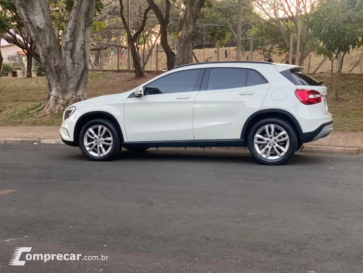 GLA 200 Style 1.6 TB 16V/Flex Aut.