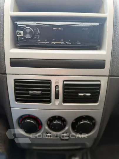 Palio ELX 1.4 Fire/30 Anos F. Flex 8V 4p