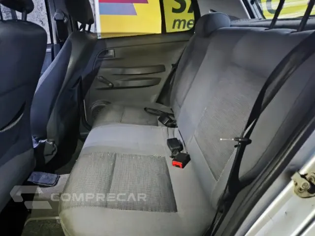 FOX - 1.6 MI PLUS 8V 4P MANUAL