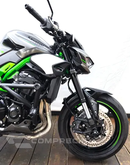 KAWASAKI Z900