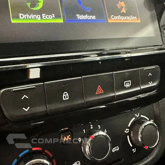Kwid KWID Intense 1.0 Flex 12V 5p Mec.