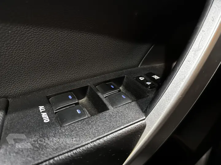 COROLLA 2.0 XEI 16V FLEX 4P AUTOMÁTICO