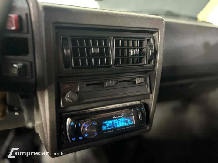 VOYAGE 1.8 GL 8V ÁLCOOL 2P MANUAL