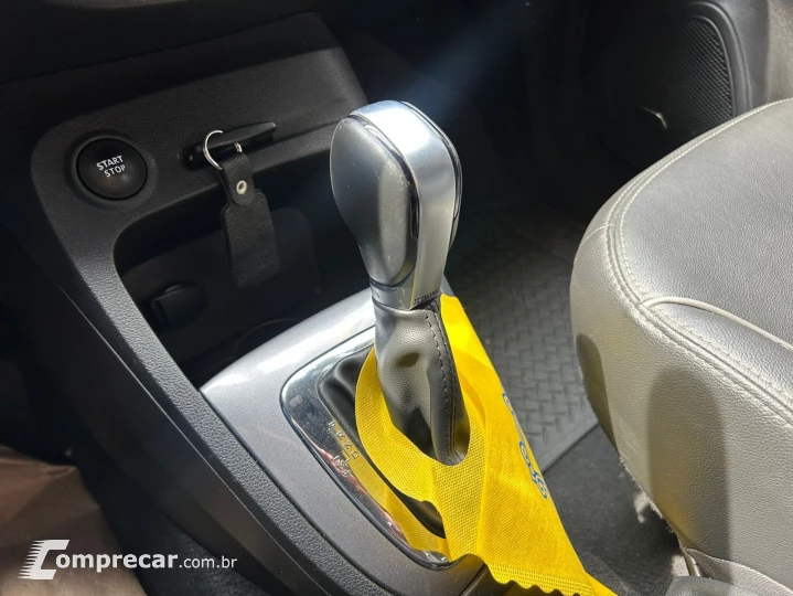 CAPTUR Intense Bose 1.6 16V Flex 5p Aut.