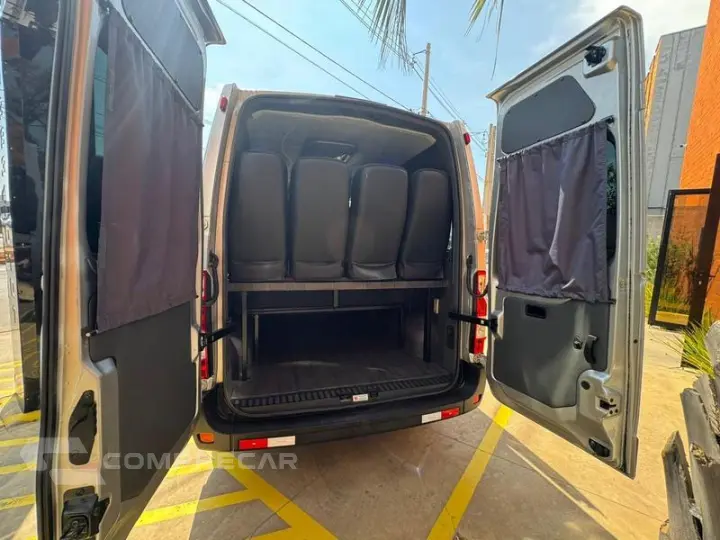 MASTER 2.3 DCI EXECUTIVE 16L LONGO
