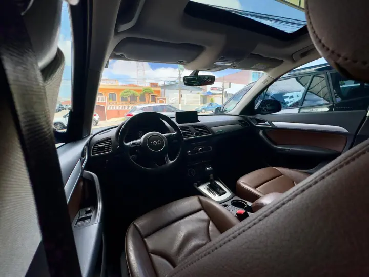 Q3 2.0 TFSI Ambition Quattro