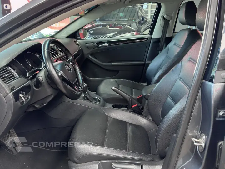 JETTA 2.0 TSI HIGHLINE 211CV GASOLINA 4P TIPTRONIC