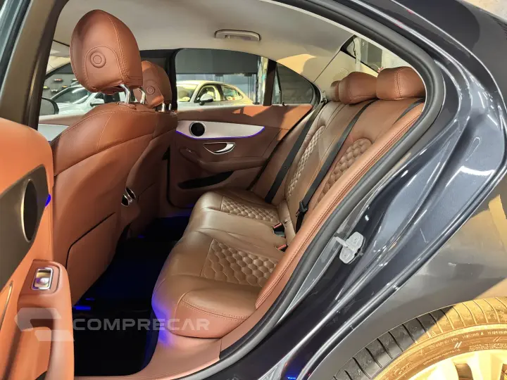 C 180 1.6 CGI AVANTGARDE 16V TURBO GASOLINA 4P AUTOMÁTICO