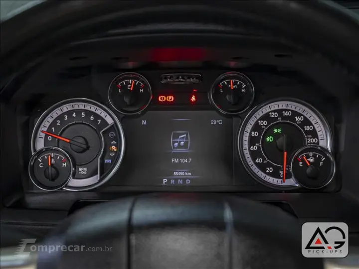 CLASSIC 5.7 V8 Laramie Night Edition CD 4X4