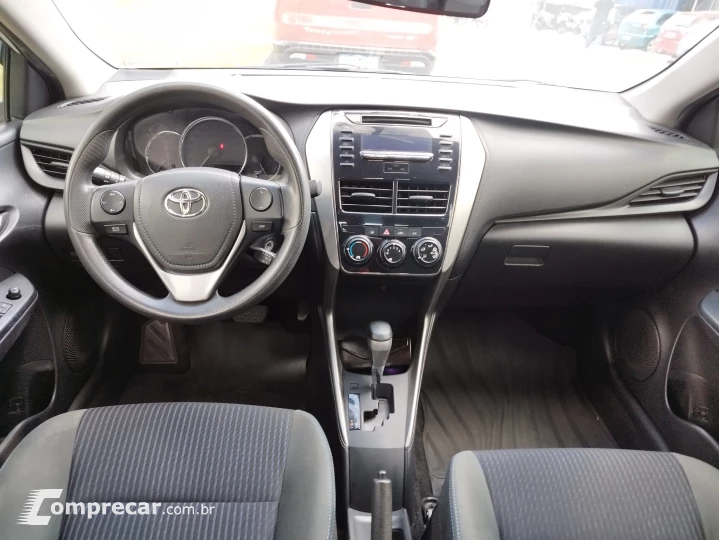 YARIS 1.5 16V Sedan XL