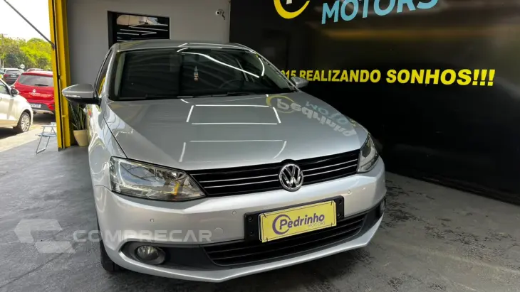 Jetta 2.0 4P FLEX AUTOMÁTICO