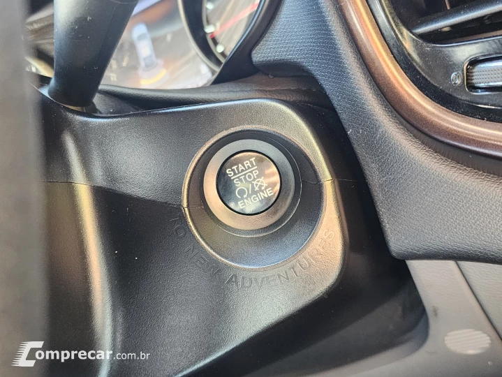 TORO 2.0 16V Turbo Volcano 4WD AT9