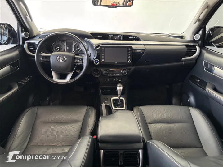 HILUX 2.8 D-4D TURBO DIESEL CD SRX 4X4 AUTOMÁTICO