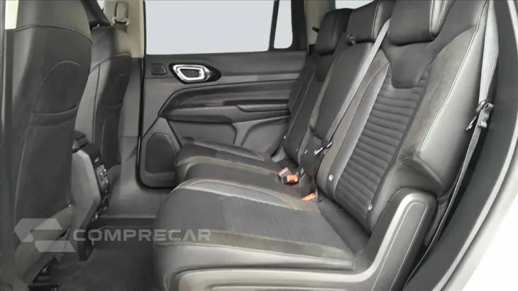 COMMANDER 1.3 T270 TURBO FLEX LIMITED AT6