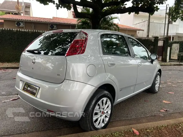 PUNTO - 1.4 8V 4P MANUAL