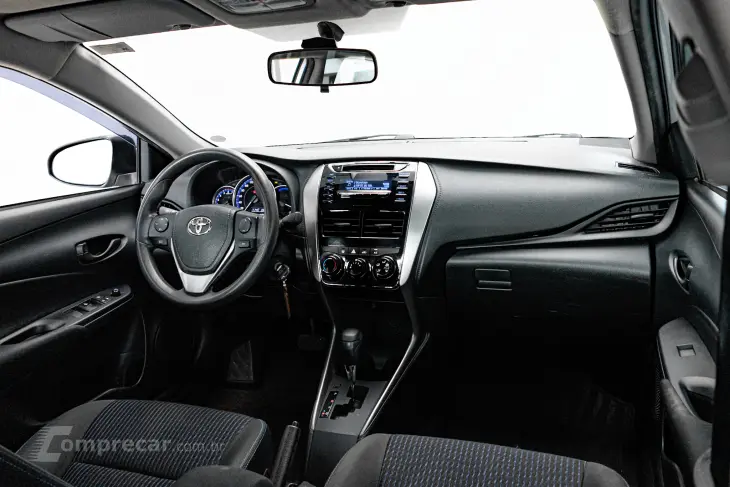 YARIS 1.5 16V Sedan XL live Multidrive