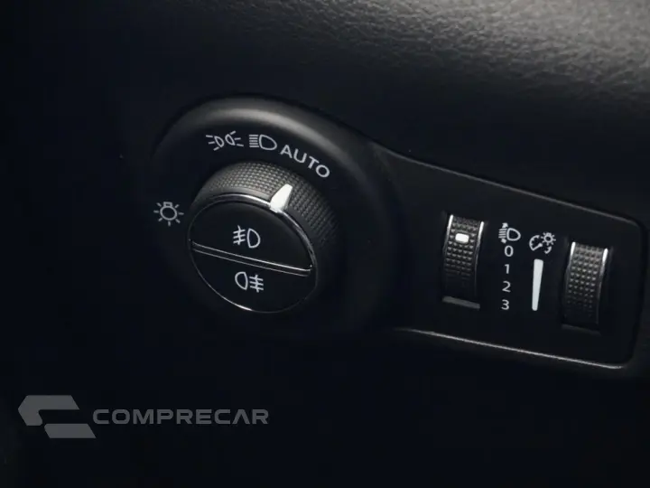 COMPASS 2.0 TD350 TURBO DIESEL LIMITED AT9