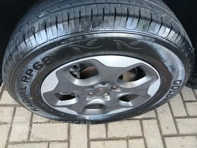 RENEGADE - 1.8 16V 4P MANUAL