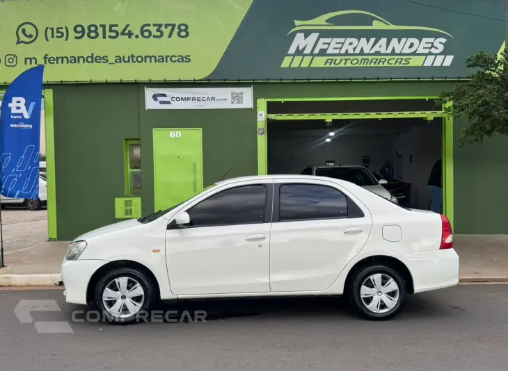 ETIOS 1.5 X Sedan 16V