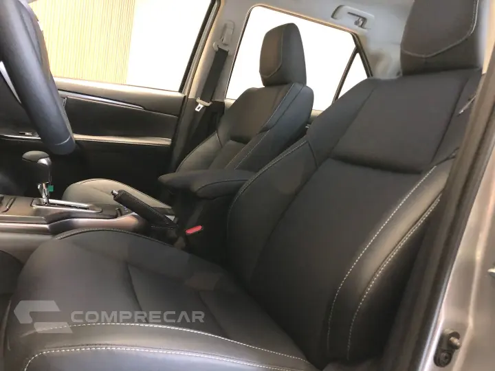 Hilux Sw4 2.8 D-4D Turbo Diesel Srx Platinum 7L 4X4 Automáti