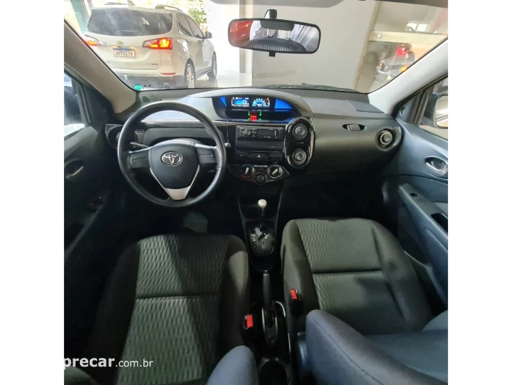 ETIOS 1.5 X PLUS SEDAN 16V FLEX 4P AUTOMÁTICO