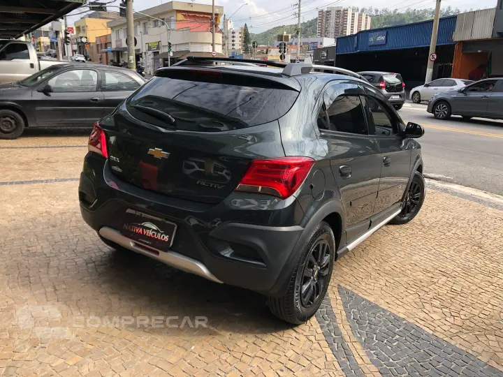 Onix 1.4 Mpfi Activ 8V Flex 4P Automático