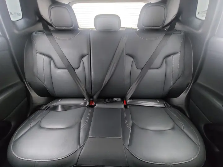 RENEGADE 1.3 T270 TURBO FLEX LONGITUDE AT6