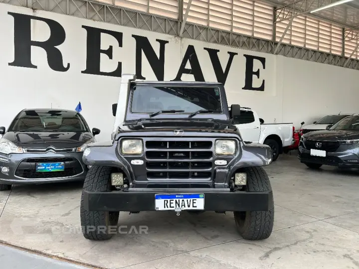 T-4 4x4 2.8 TB Int. Cap. Rígida Diesel