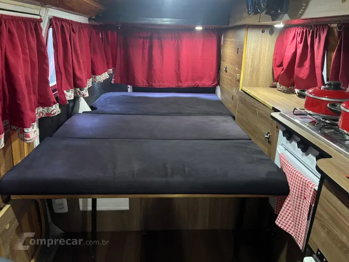 KOMBI 1.6 FURGÃO 8V GASOLINA 3P MANUAL