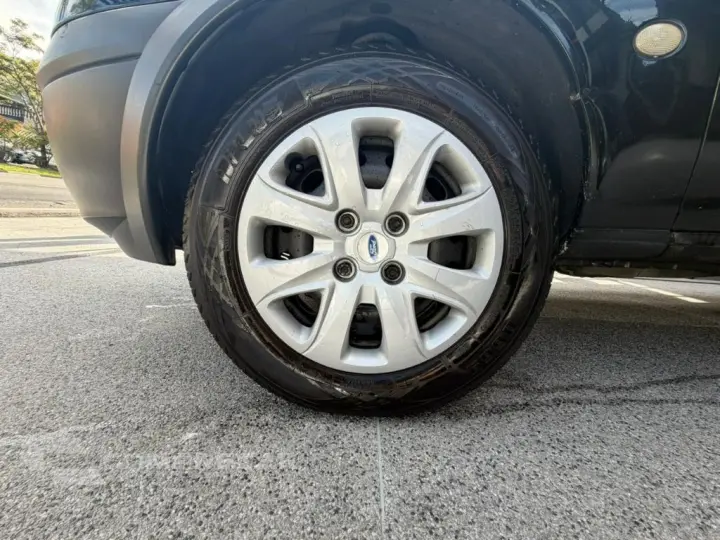 Courier 1.6 L/ 1.6 Flex