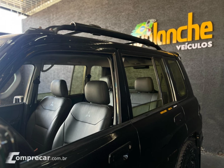 PAJERO TR4 2.0 4X4 16V 140CV FLEX 4P AUTOMÁTICO