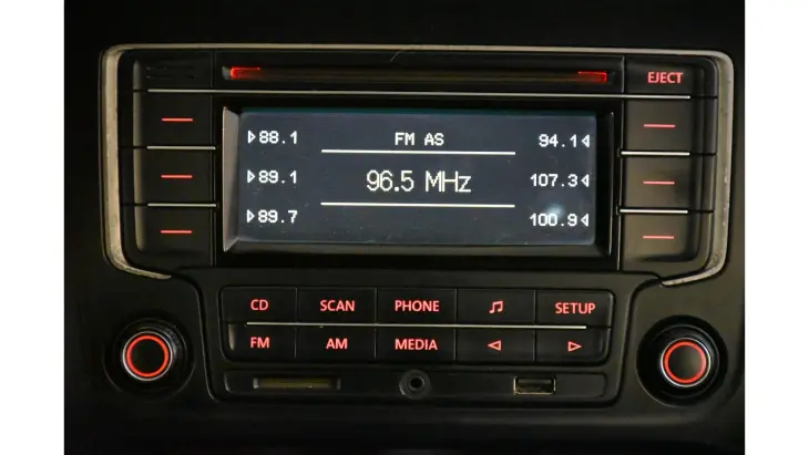 FOX - 1.6 MI ROCK IN RIO 8V 4P MANUAL