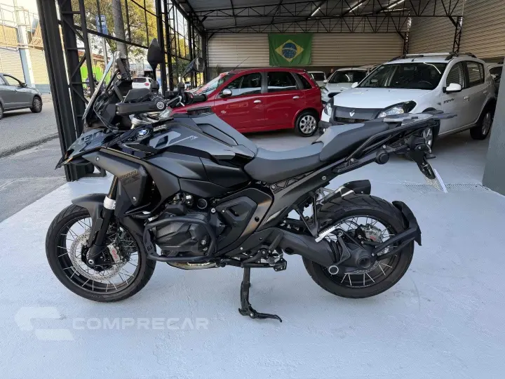 R 1300 GS TRIPLE BLACK