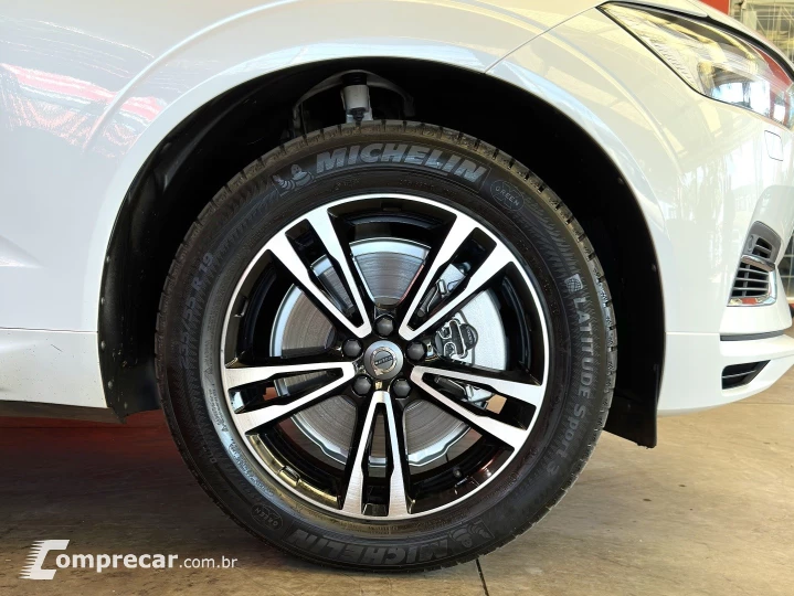 XC60 2.0 T8 HYBRID MOMENTUM AWD GEARTRONIC