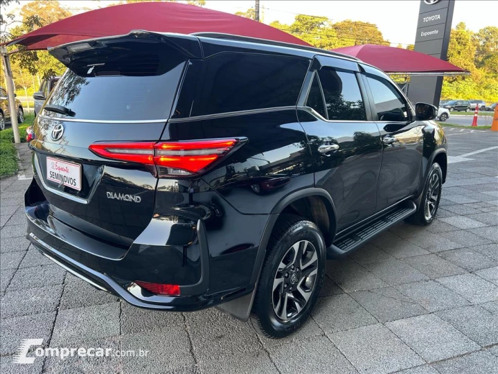 HILUX SW4 2.8 D-4D TURBO DIESEL DIAMOND 7L 4X4 AU