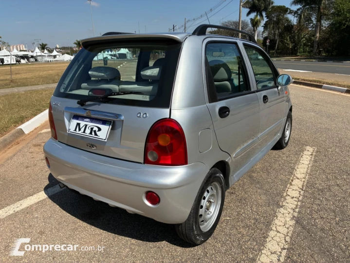 QQ 1.1 MPFI 16V
