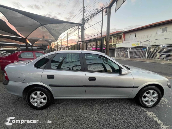 VECTRA 2.2 MPFI GLS 8V GASOLINA 4P MANUAL
