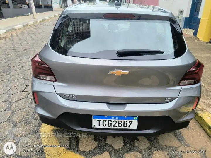 ONIX HATCH LT 1.0 12V Flex 5p Mec.