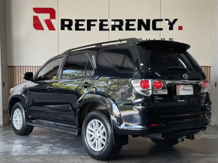 HILUX SW4 3.0 SRV 4X4 7 LUGARES 16V TURBO INTERCOOLER DIESEL