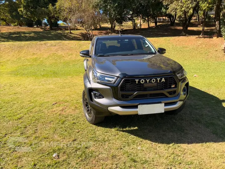 HILUX 2.8 D-4D TURBO DIESEL CD GR-S 4X4 AUTOMÁTICO