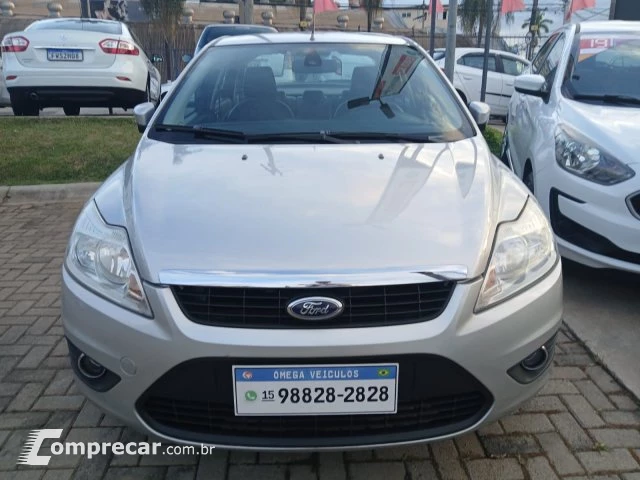 FOCUS SEDAN - 2.0 GLX SEDAN 16V 4P MANUAL