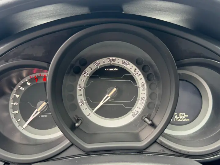 C3 1.6 VTI 120 Exclusive Eat6