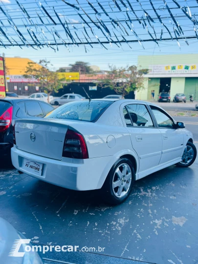Astra Sed. Advant. 2.0 8V MPFI FlexP. 4p