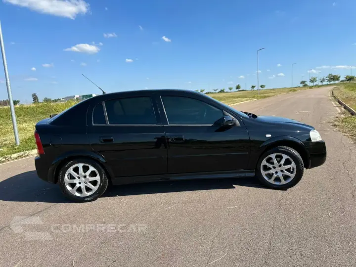 ASTRA 2.0 MPFI Advantage 8V