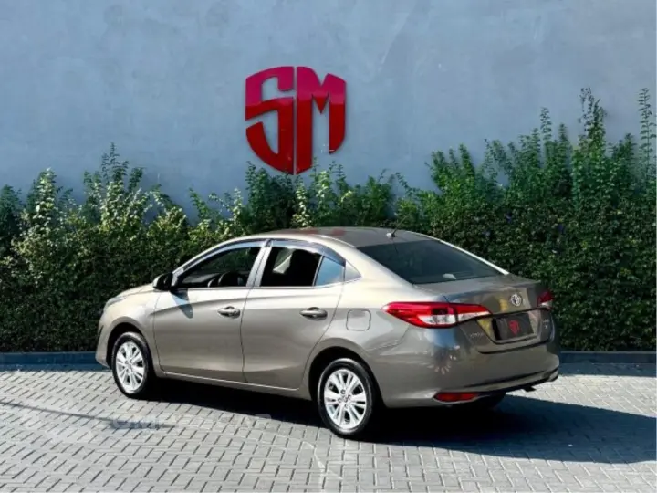 YARIS 1.5 16V FLEX SEDAN XL MULTIDRIVE