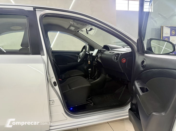 ETIOS 1.5 X Plus Sedan 16V