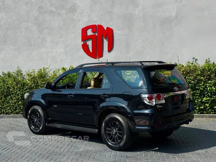 HILUX SW4 3.0 SRV 4X4 7 Lugares 16V Turbo Intercooler